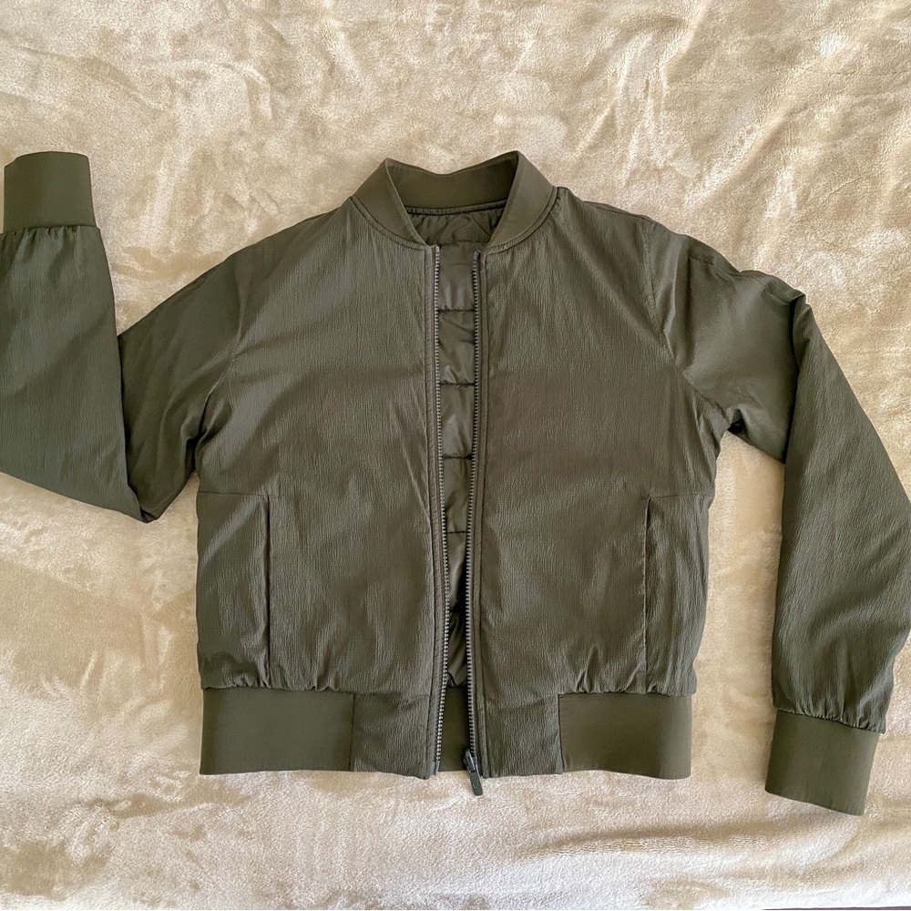 lululemon non stop bomber jacket Size 6 Olive Green NWOT